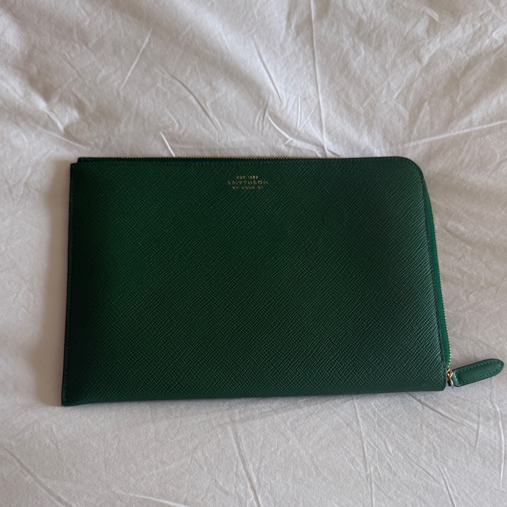 Smythson Pouch - Green Leather Men's Clutch